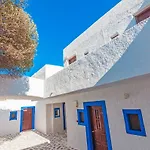 Poseidon Blue Gastronomy מלון