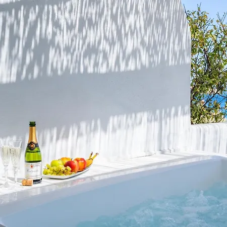 Poseidon Blue Gastronomy Hotel 2*