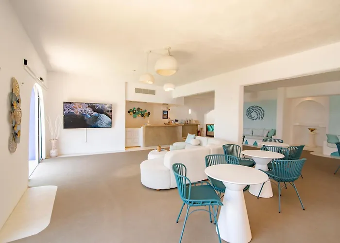 Poseidon Blue Gastronomy מלון אפיארטיס