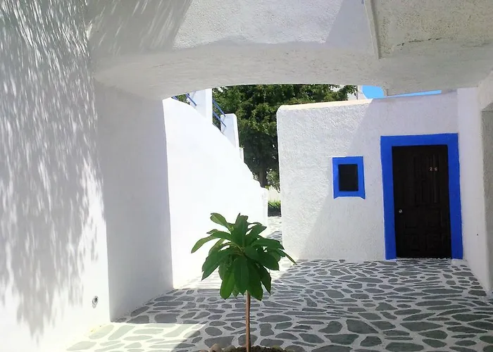 Poseidon Blue Gastronomy فندق